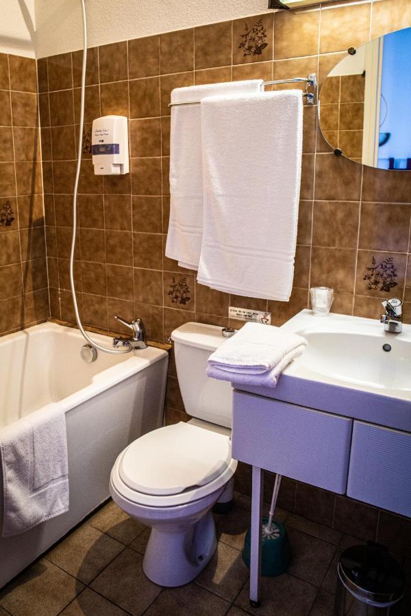 Hotel Restaurant Le Foirail Saint-Haon Dış mekan fotoğraf